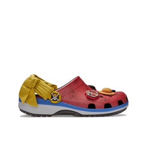 Crocs รุ่น One Piece Luffy Classic Clog รองเท้าลำลอง Unisex - Multi