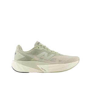 New Balance FuelCell Rebel v5 รองเท้าวิ่งผู้ชาย- สี Olive