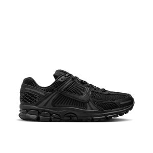 Nike รุ่น Zoom Vomero 5 รองเท้าผ้าใบผู้ชาย - สีดำ
