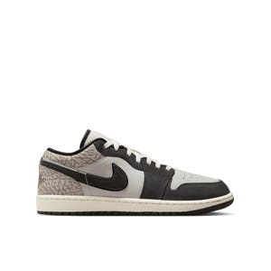 Nike รุ่น Air Jordan 1 Low Se V2 รองเท้าบาสเกตบอลผู้ชาย - สี Sail/Game Royal-Deep Pewter-Gamma Grey